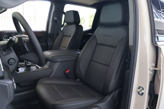 2026 GMC Sierra 1500 Denali - Photo 14