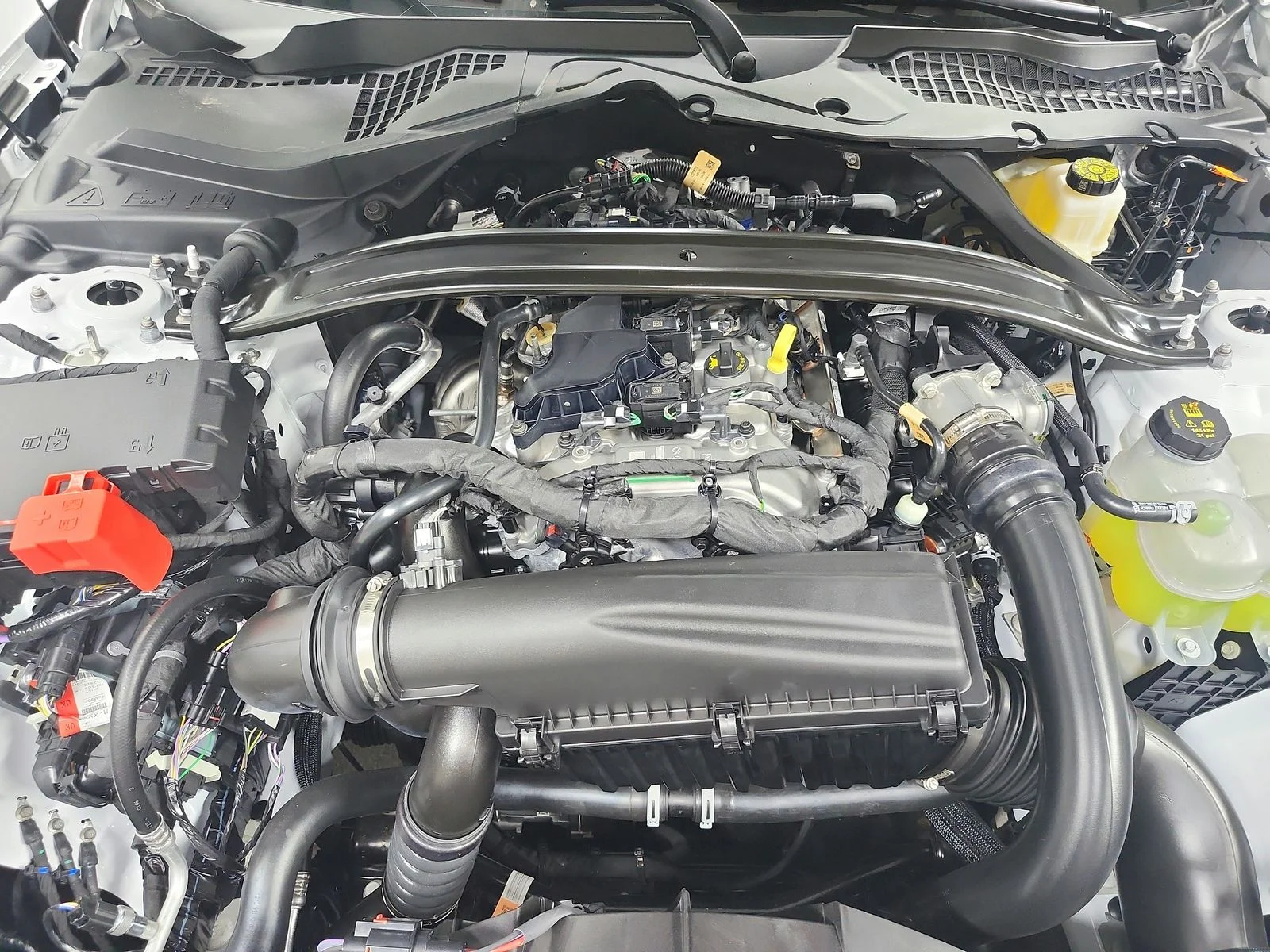 New 2026 Oxford White Ford EcoBoost® Premium Convertible image 17