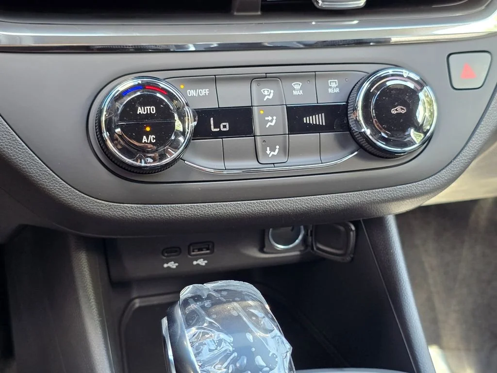 2026 Buick Envista Preferred - Photo 16
