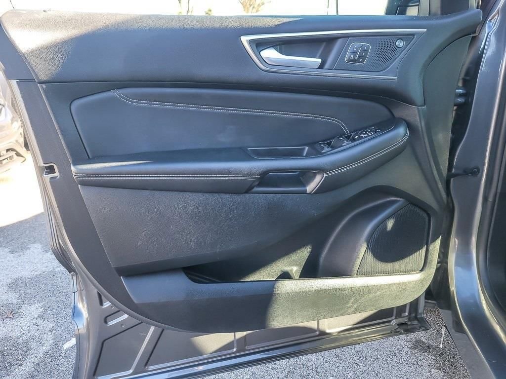 2023 Ford Edge Titanium - Photo 16
