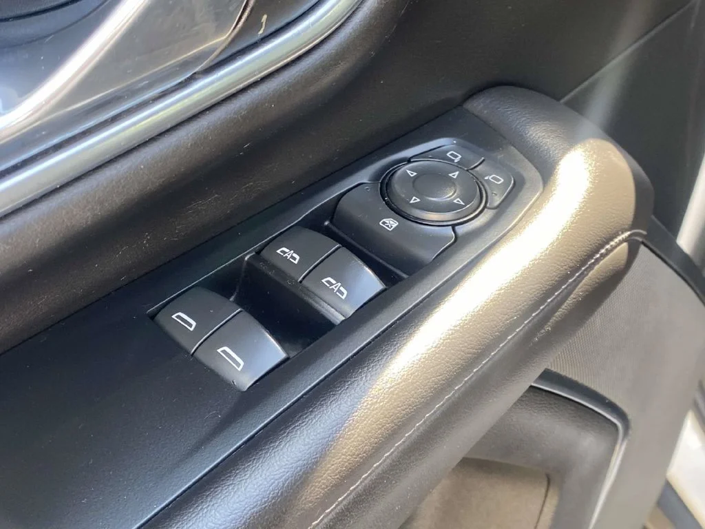 Used 2021 White Chevrolet LS image 20