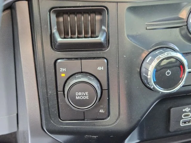 Used 2025 Black Ford XLT image 29