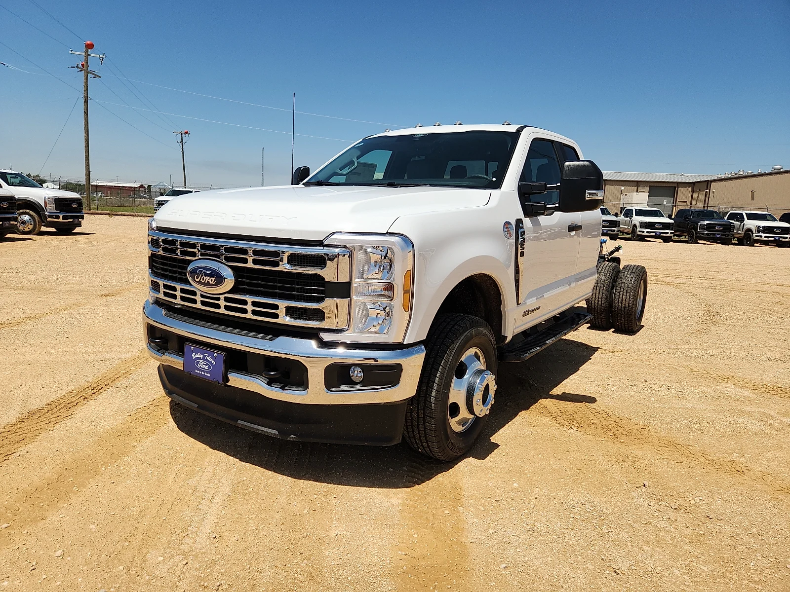 New 2026 Oxford White Ford F-350® XL image 3