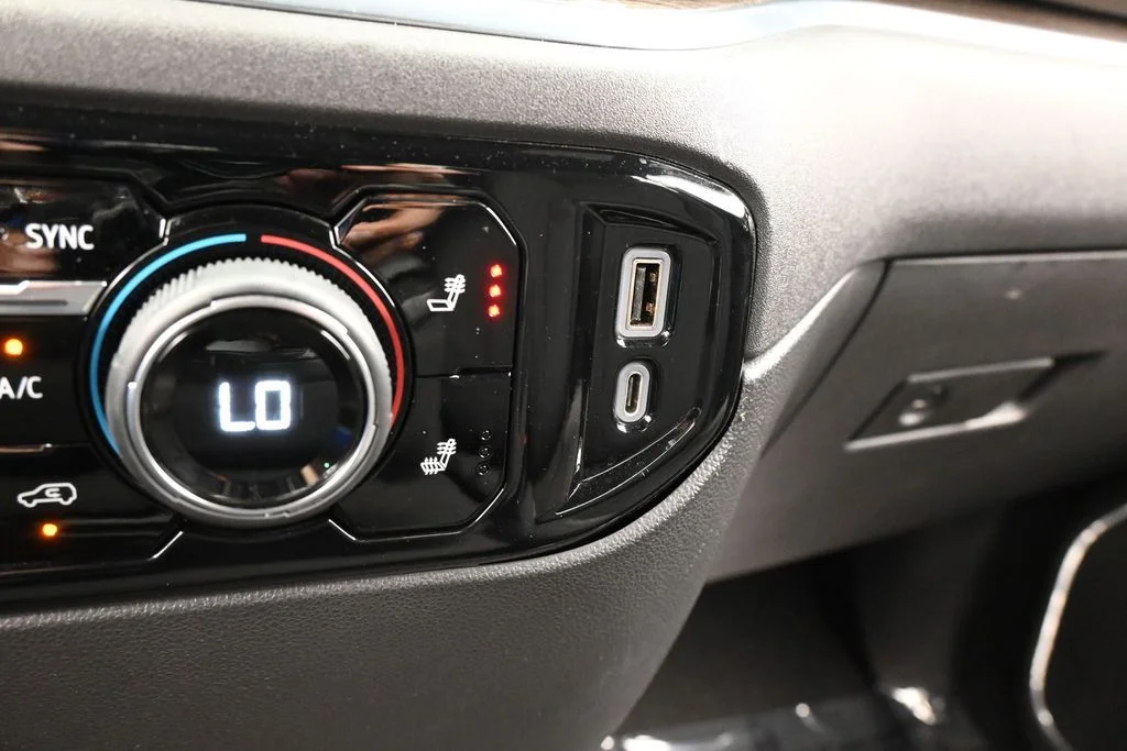 Used 2022 Summit White Chevrolet LT image 25