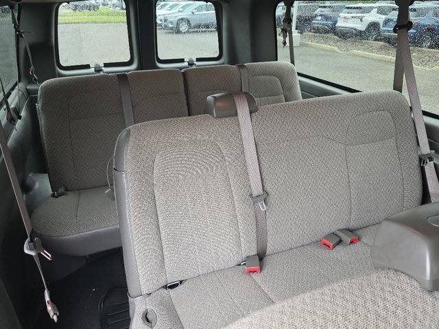 Used 2025 Summit White Chevrolet 1LT image 26