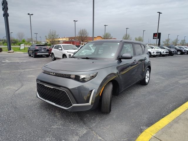 Used 2025 Gray Kia LX image 3