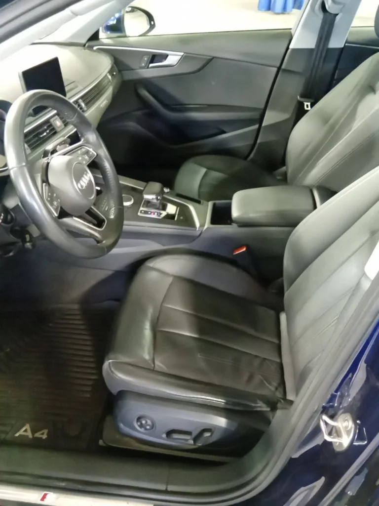Used 2019 Blue Metallic Audi 2.0T Premium image 9
