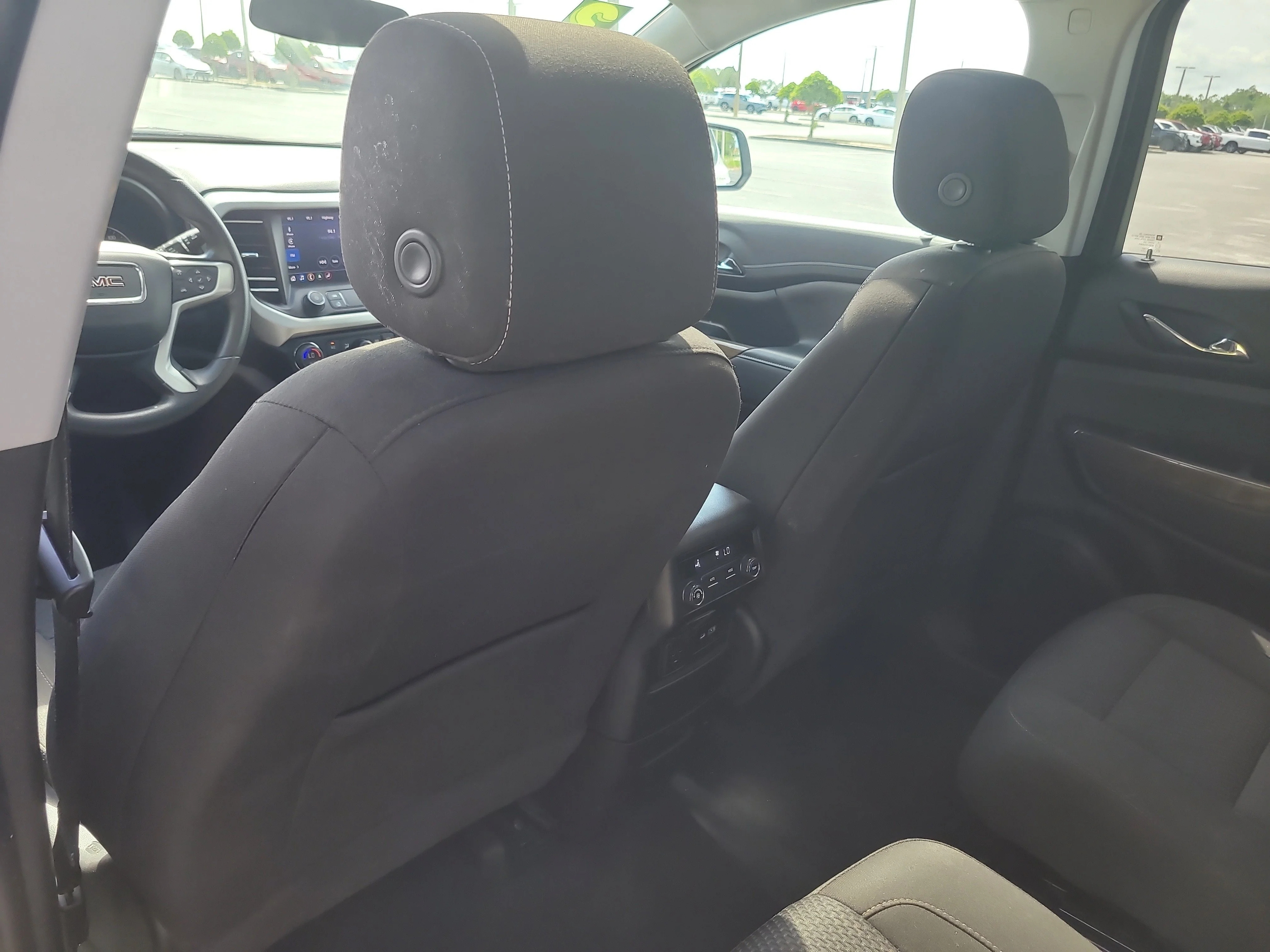 Used 2023 Summit White GMC SLE image 11