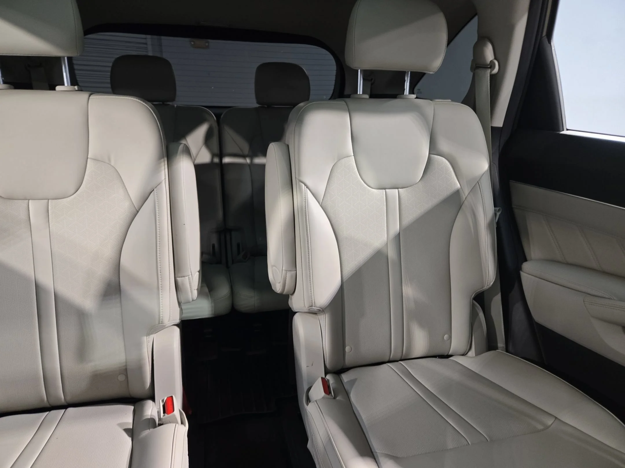 Used 2023 Gravity Grey Kia SX image 14