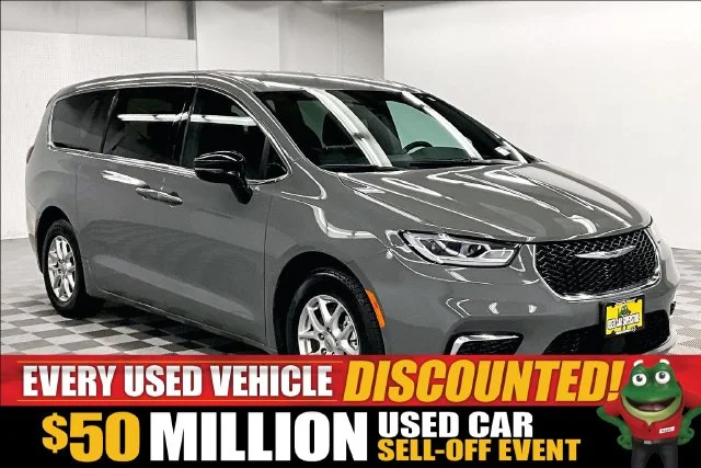 2025 Chrysler Pacifica Select