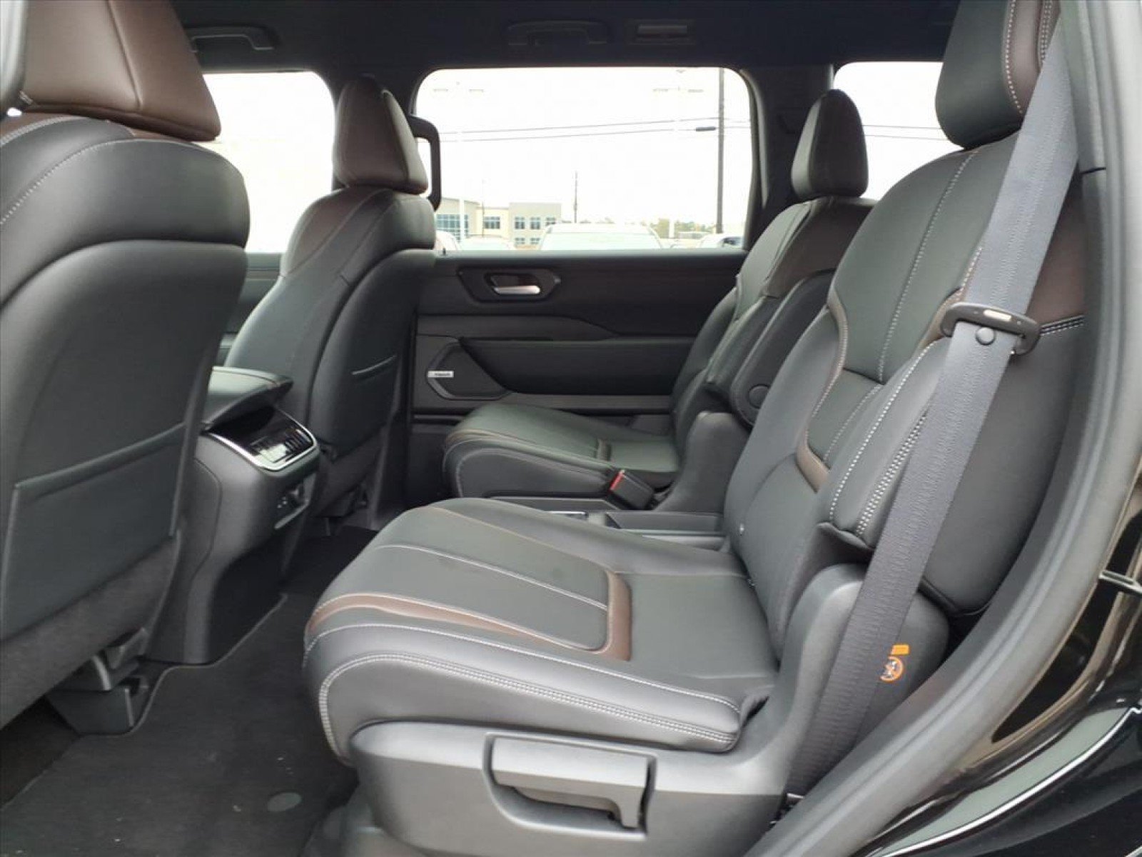 2026 Nissan Armada SL - 9