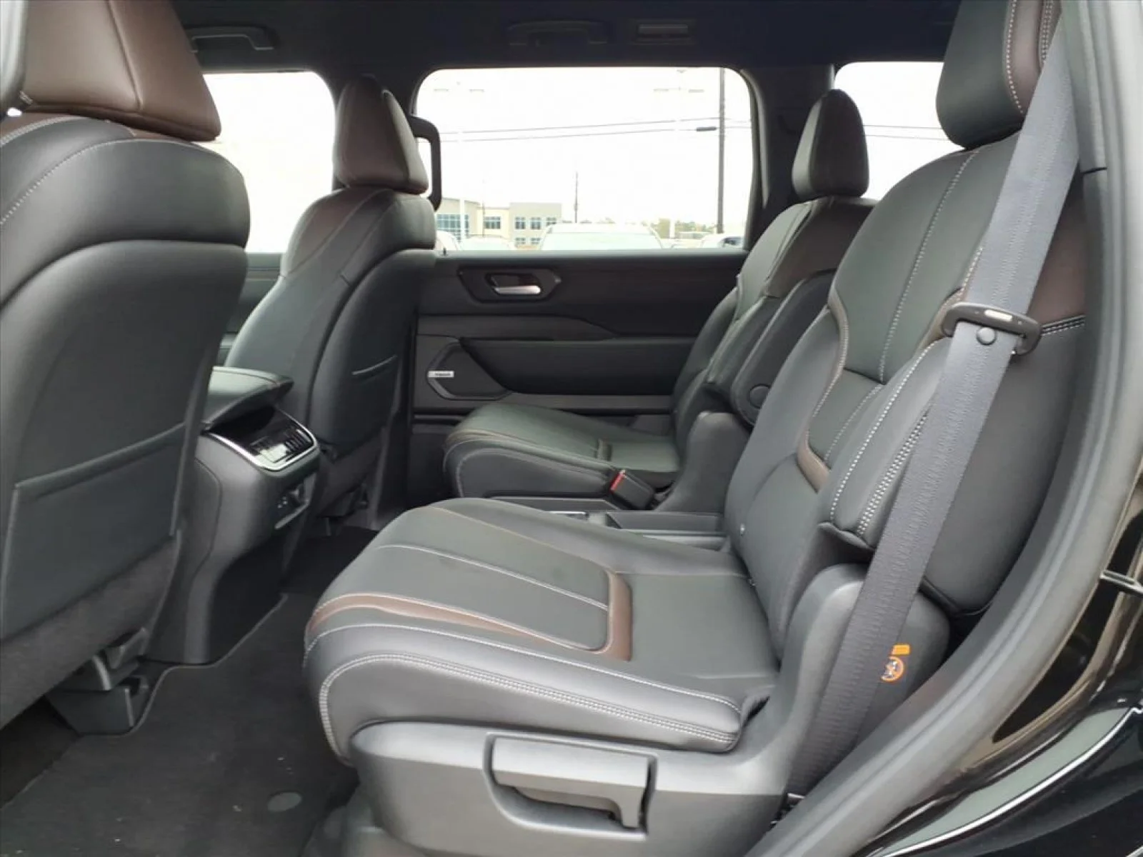2026 Nissan Armada SL - 9