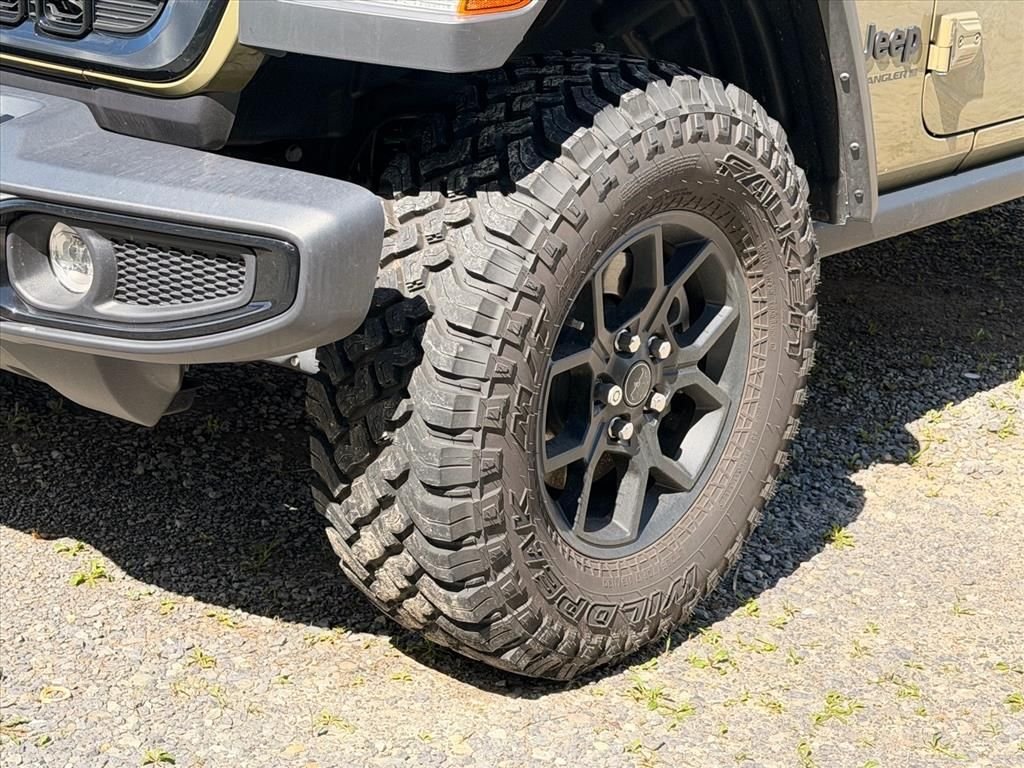 Used 2025 Green Jeep Willys image 5