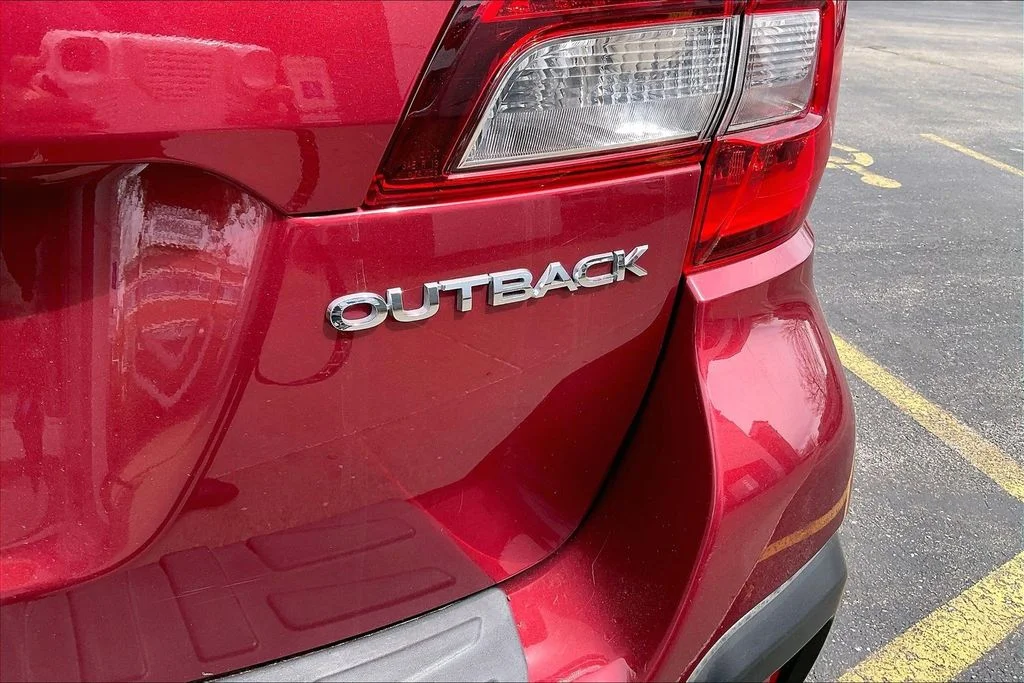 Used 2019 Red Subaru 2.5i image 9