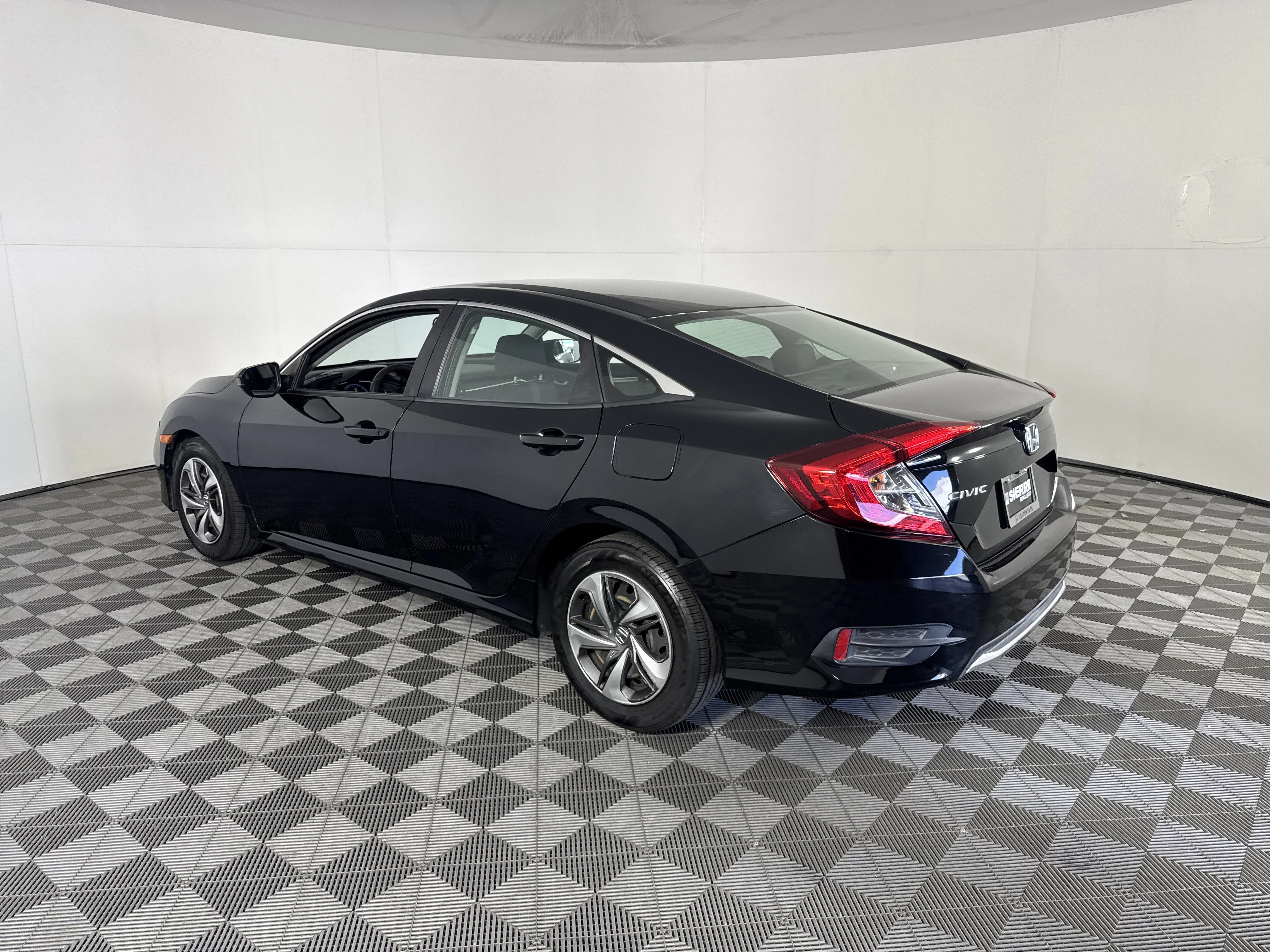 Used 2019 Crystal Black Pearl Honda LX image 5