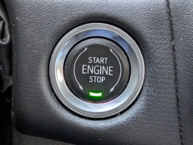 Used 2022 Black Chevrolet Premier image 35
