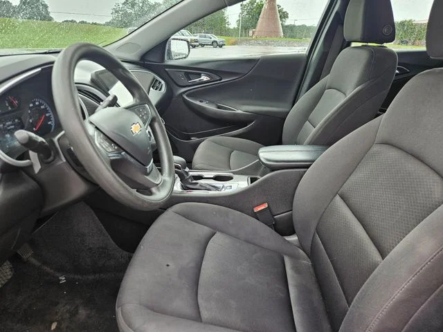 Used 2024 Gray Chevrolet LT image 9