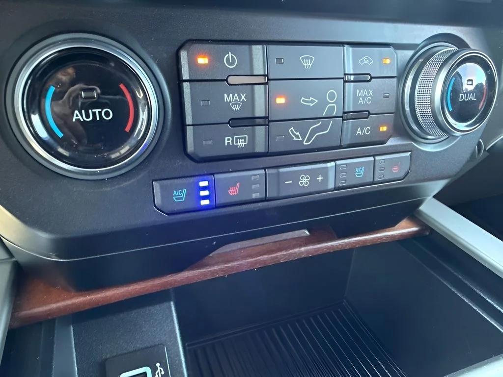 Used 2018 White Ford King Ranch image 24