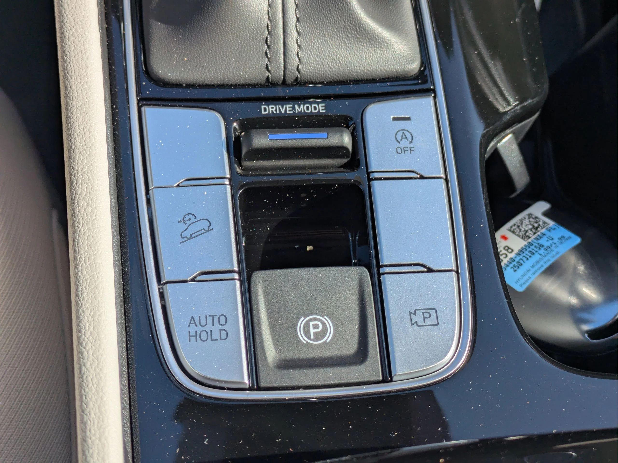 Used 2026 Phantom Black Hyundai SEL image 21