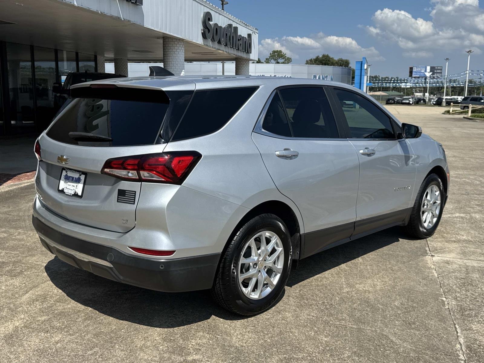 Used 2022 Silver Chevrolet LT image 7