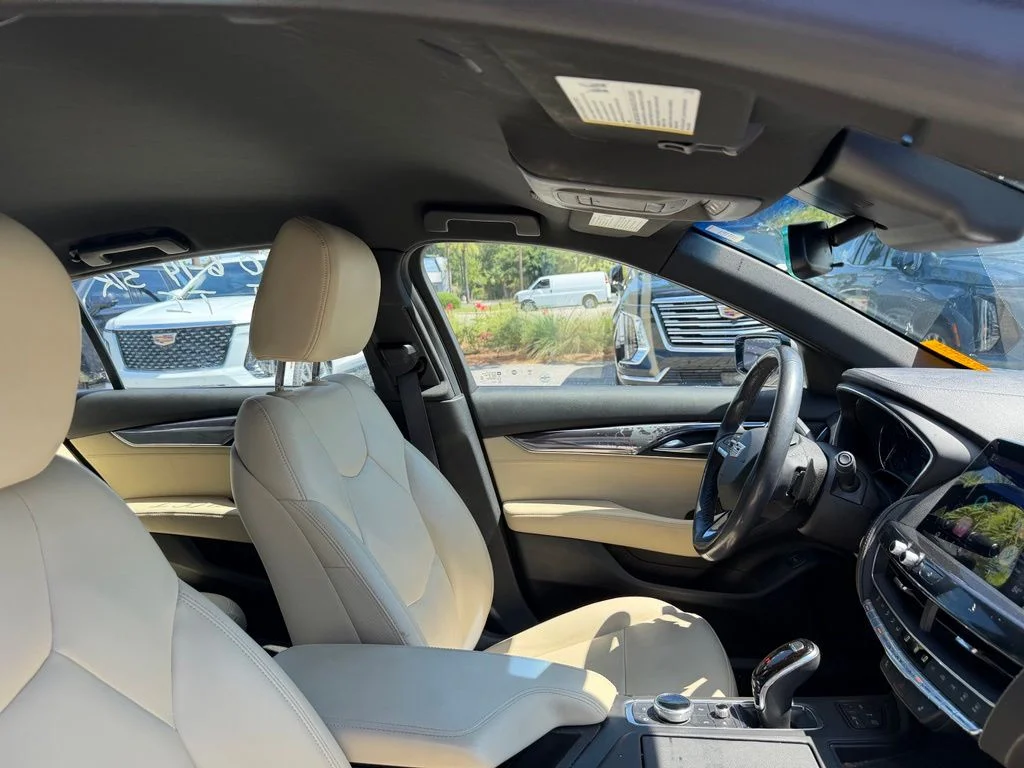 Used 2020 Steel Metallic Cadillac Luxury image 15