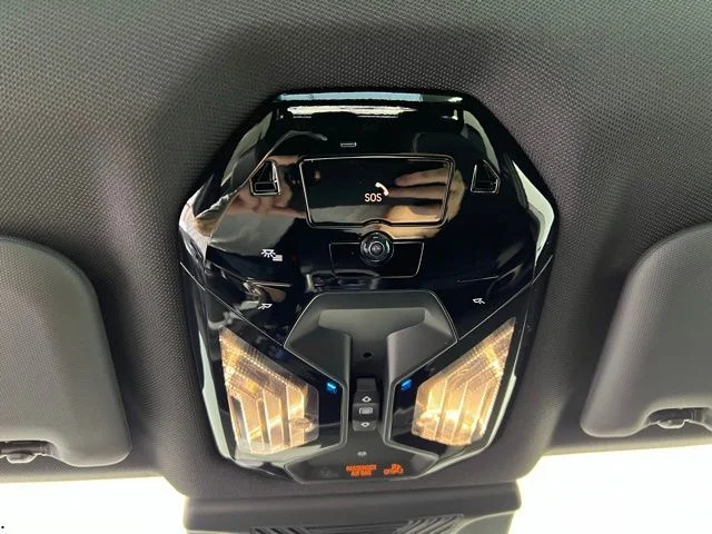 New 2026 Tanzanite Blue II Metallic BMW 30 xDrive image 32