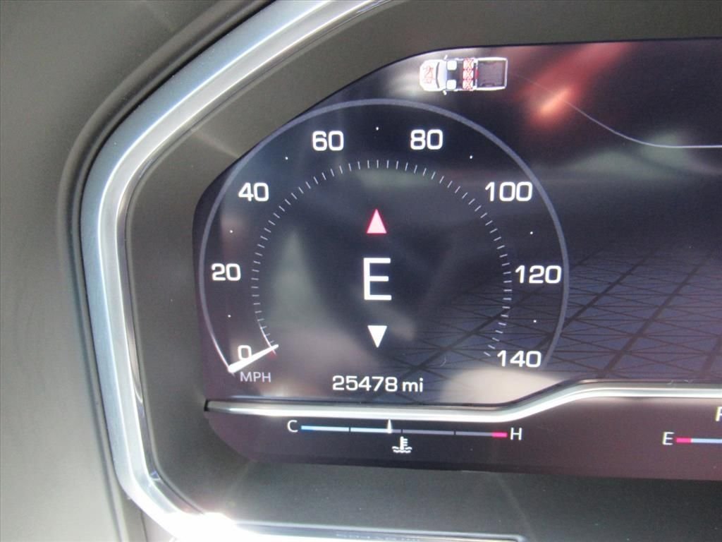 Used 2024 Red GMC Denali image 32