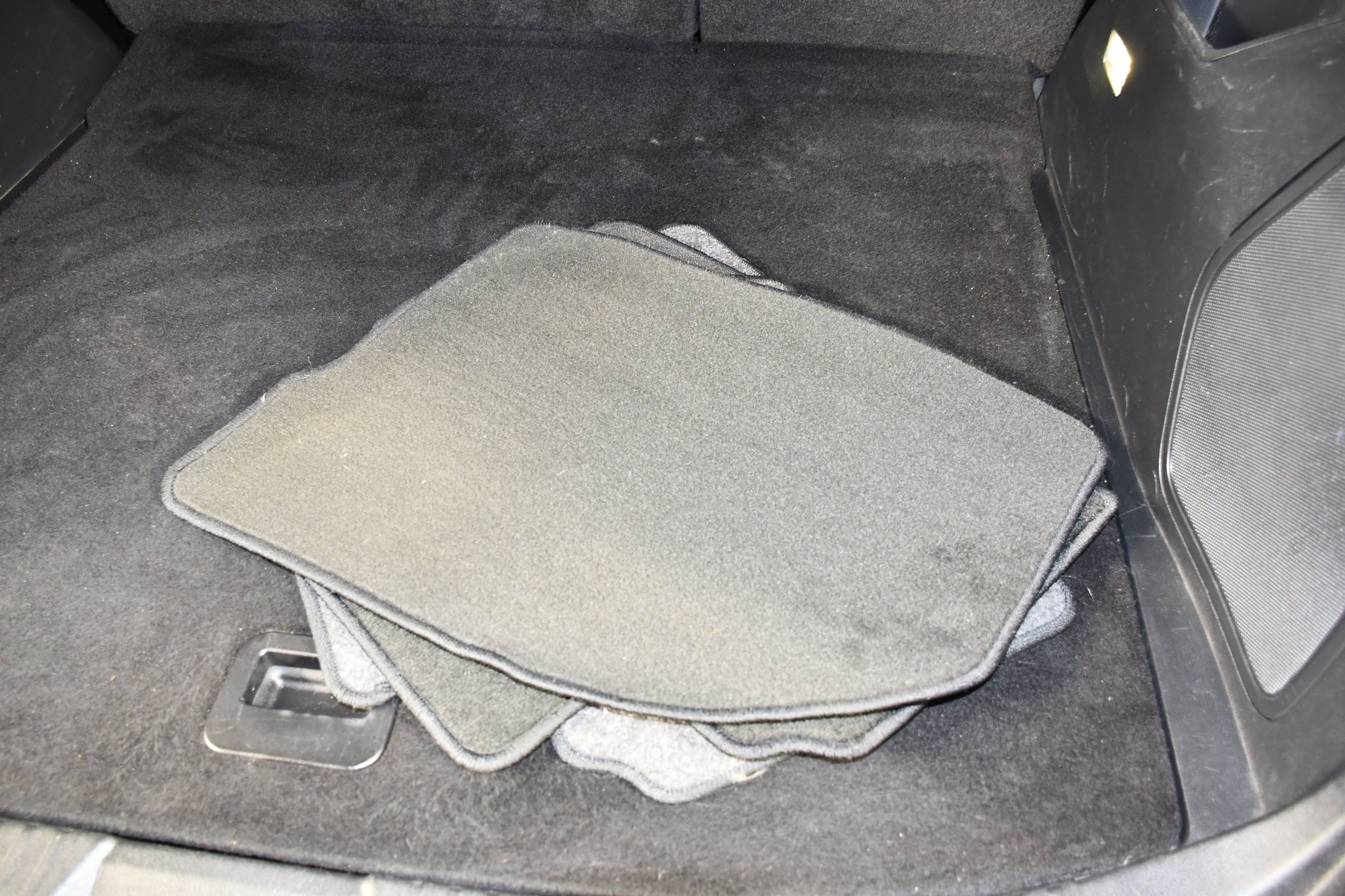 Used 2016 Magnetic Ford Titanium image 50