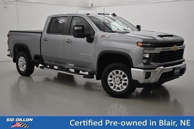 Certified Used 2025 Sterling Gray Metallic Chevrolet LT image 14
