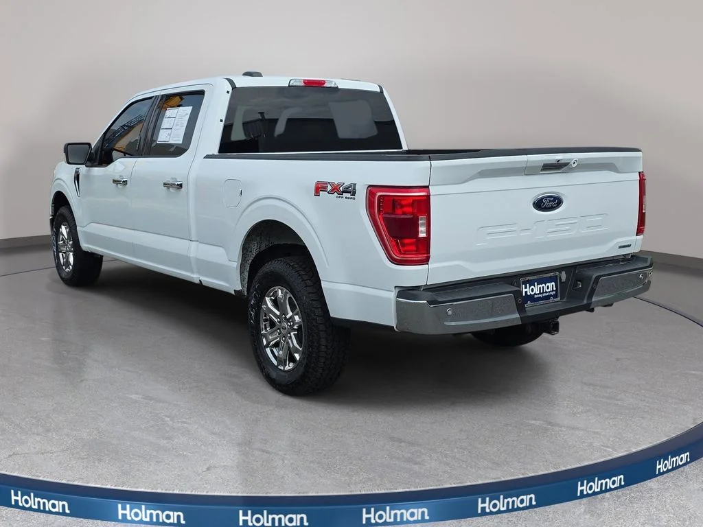 Certified Used 2023 Oxford White Ford XLT image 7