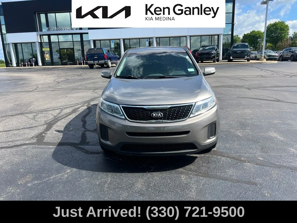 Used 2015 Kia Sorento LX with VIN 5XYKTCA62FG562537 for sale in Medina, OH