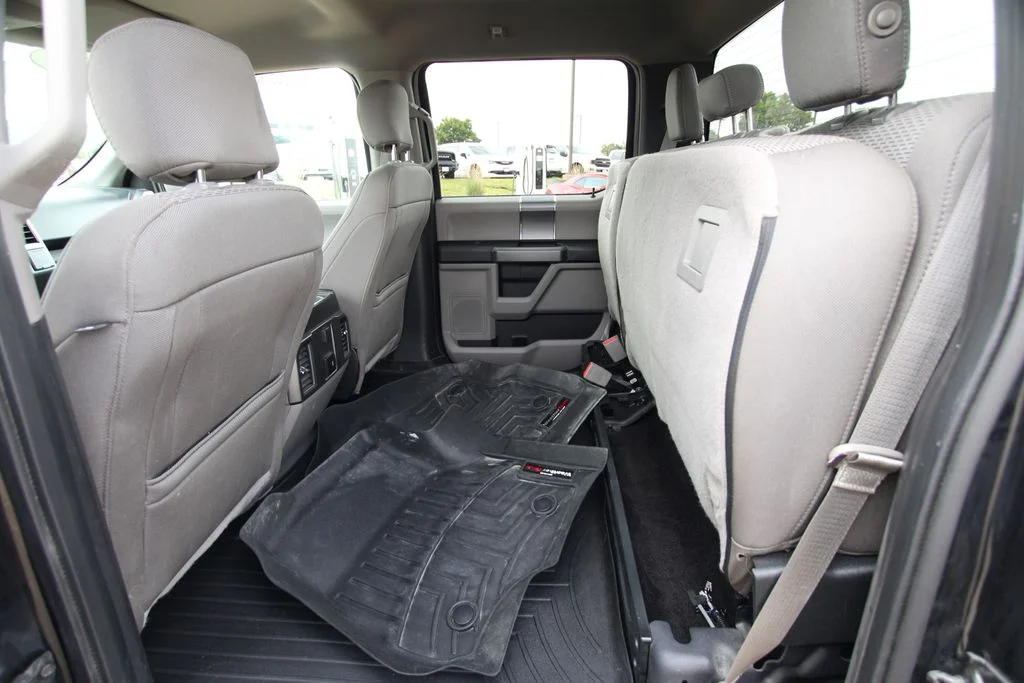 Used 2018 Black Ford XLT image 7