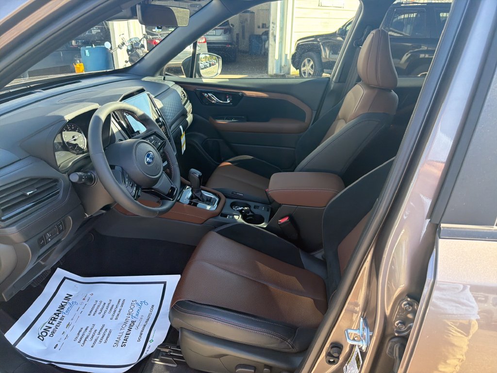 Used 2025 Brown Subaru Touring image 13