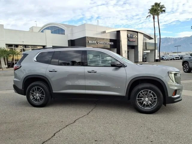 Used 2025 Sterling Metallic GMC Elevation image 3