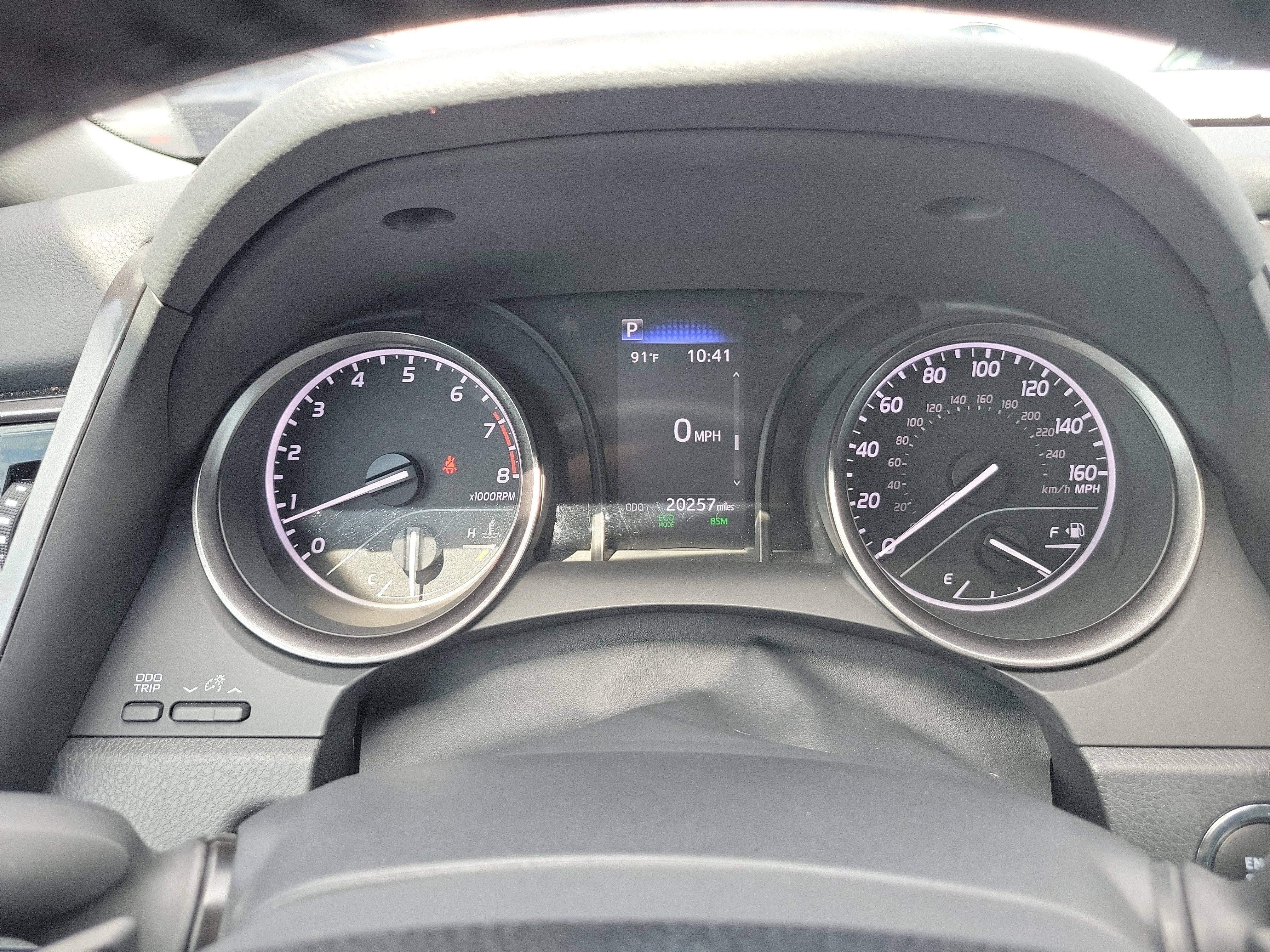Used 2024 Ice Toyota SE image 29