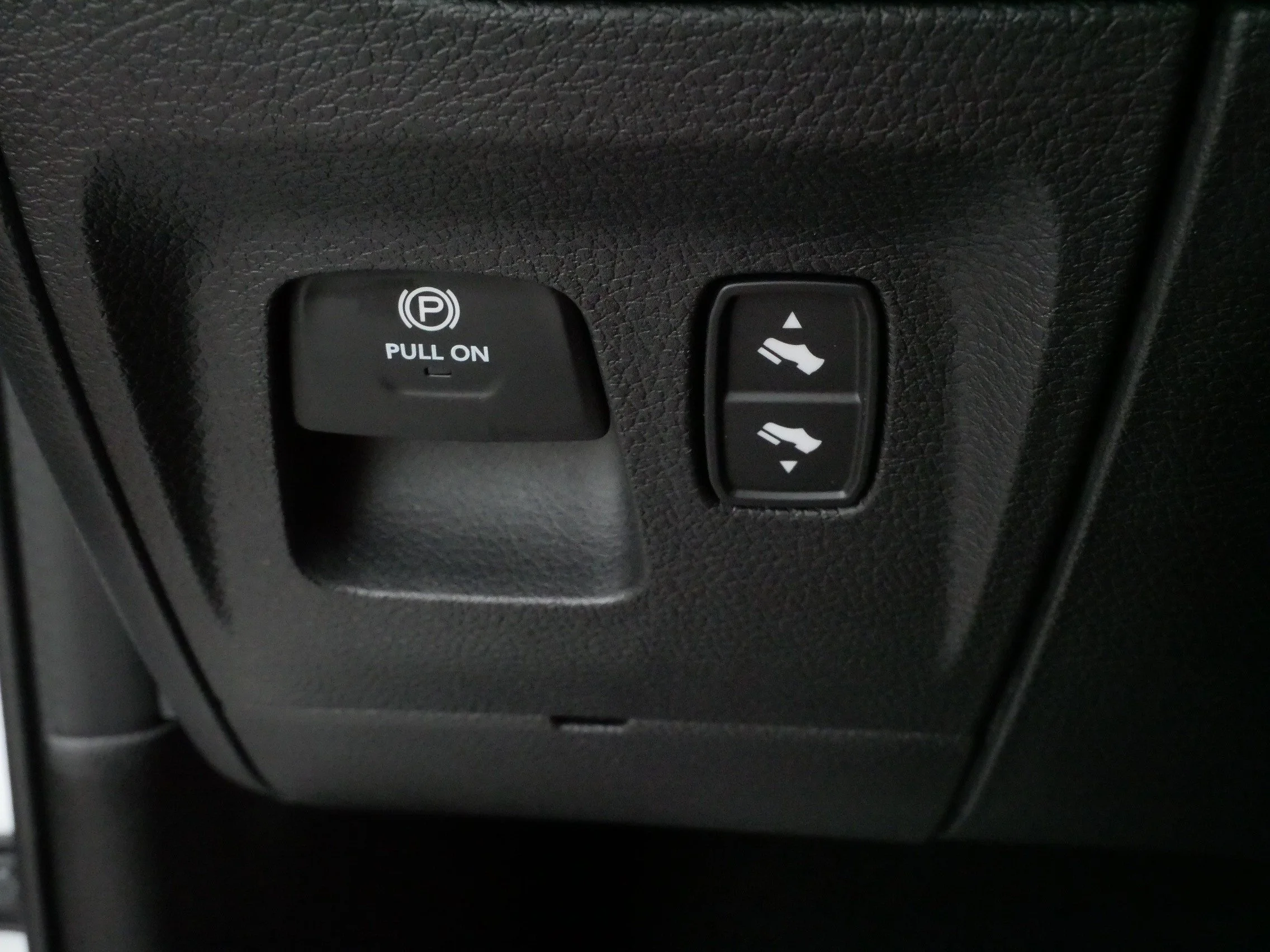 2024 RAM Ram 1500 Pickup Limited - Photo 27