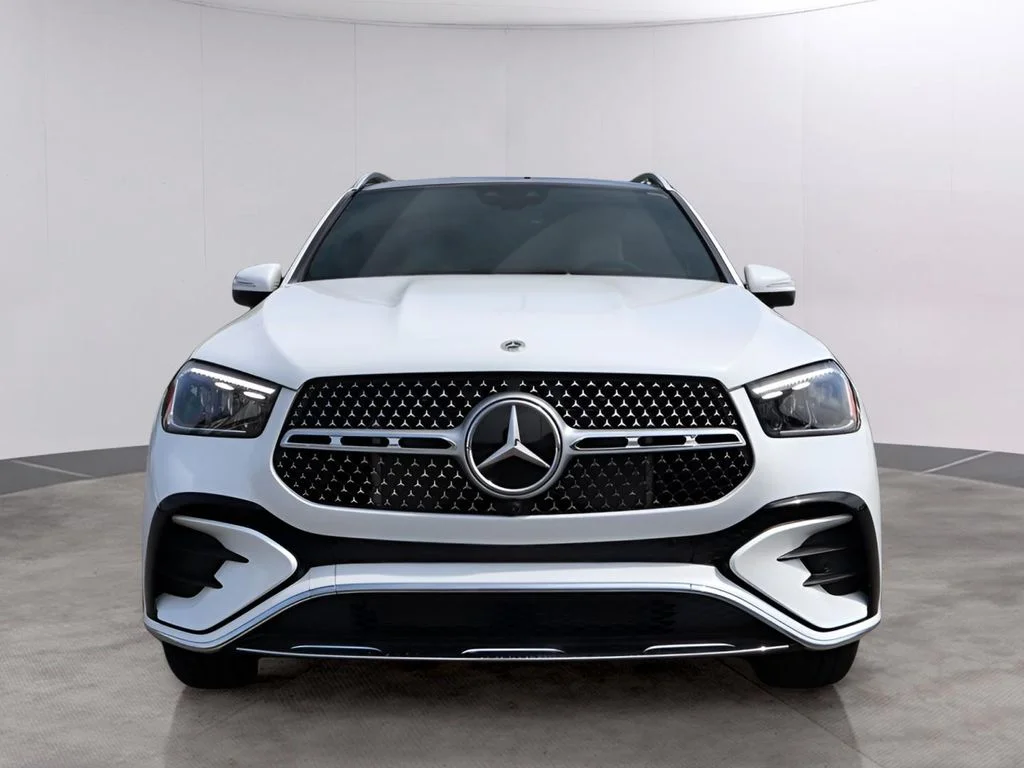 Used 2026 MANUFAKTUR Moonlight White Metallic Mercedes-Benz GLE 450 image 2
