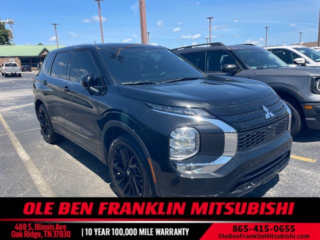 2024 Mitsubishi Outlander SE
