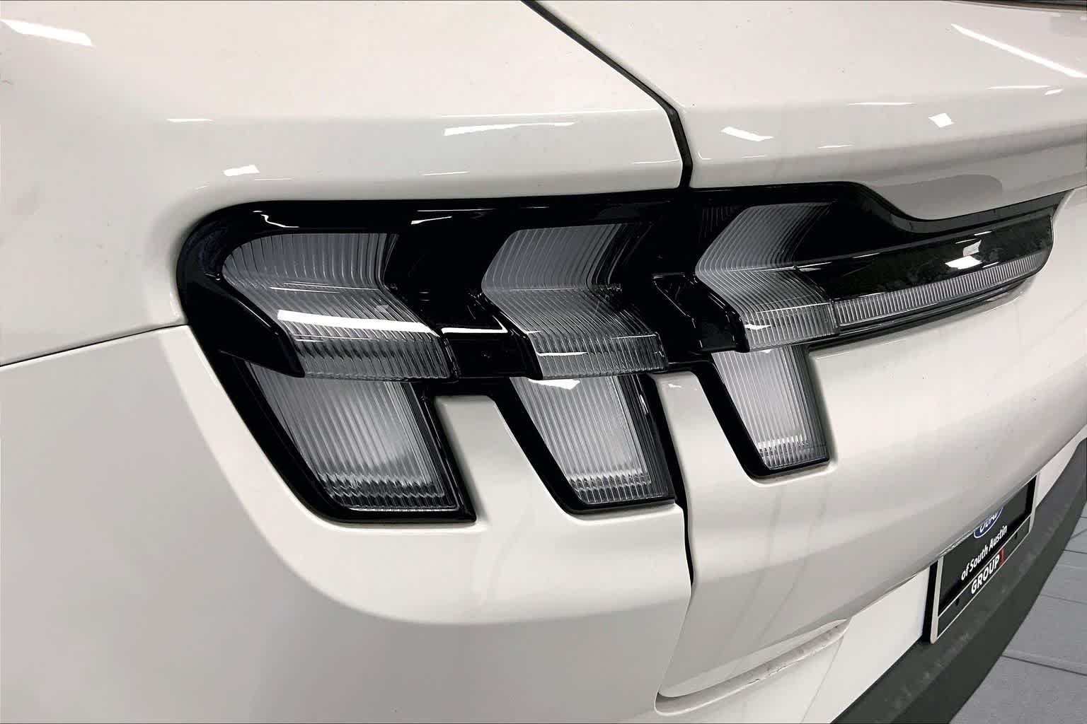 New 2026 Star White Metallic Tri-coat Ford Select image 14