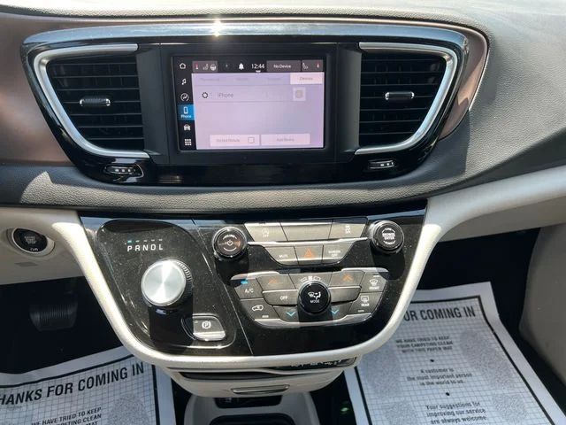 Used 2023 Silver Chrysler LX image 11