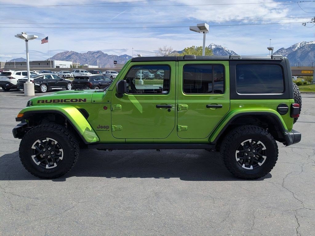 Used 2025 Mojito Clearcoat Jeep Rubicon image 3