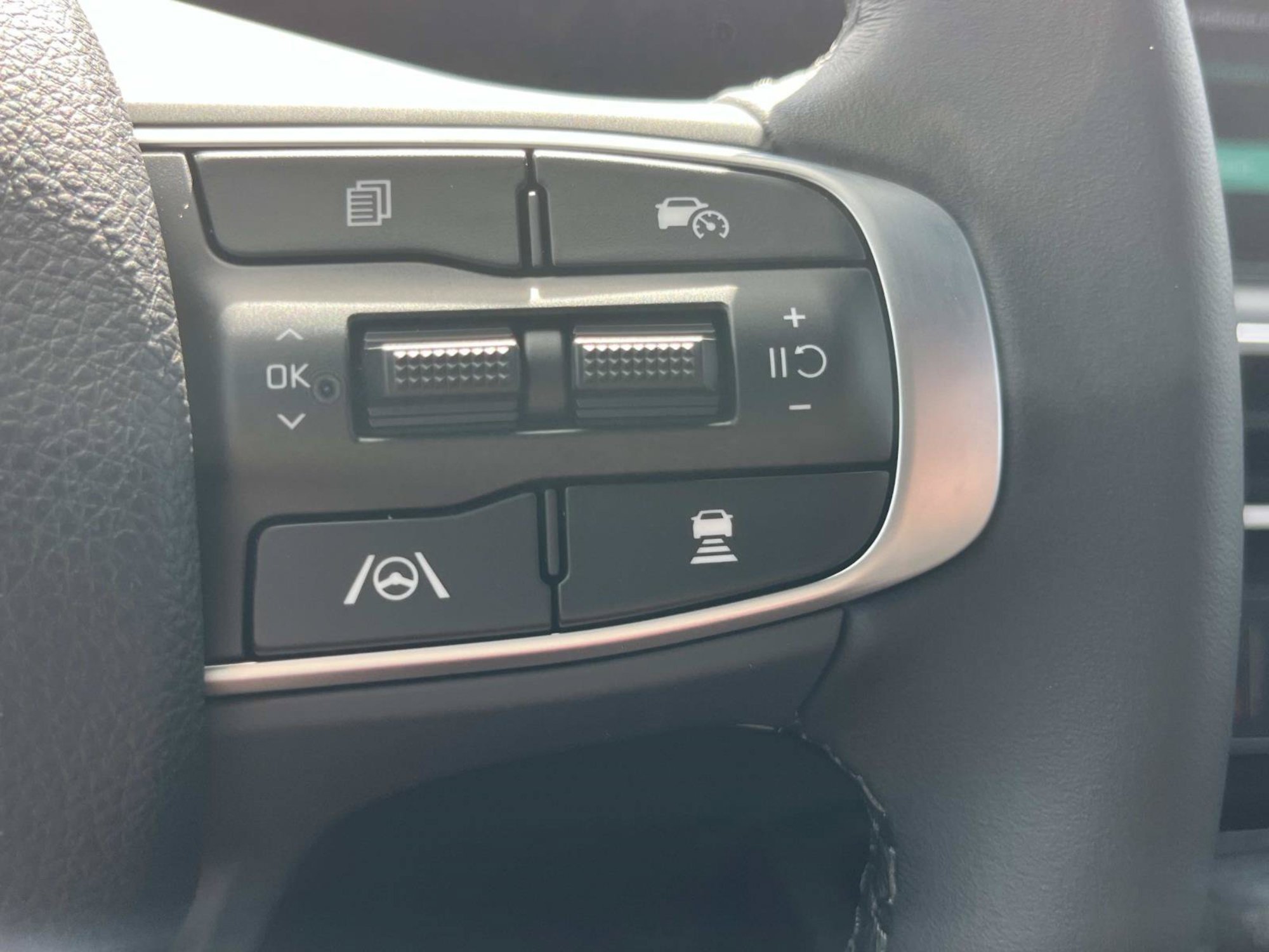 New 2026 Aurora Black Pearl Kia GT-Line image 23