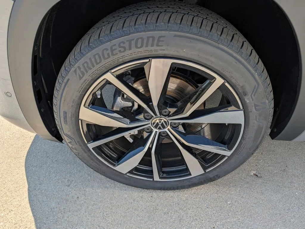 New 2026 Gray Volkswagen 2.0T SEL Premium R-Line image 9