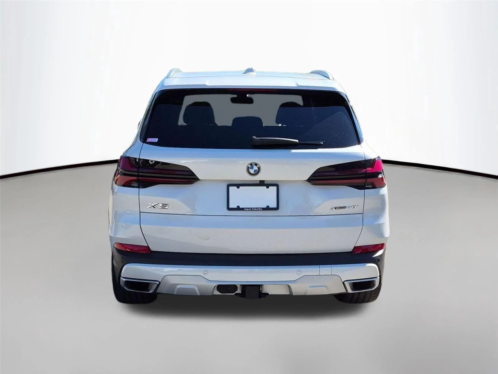 Used 2025 Mineral White Metallic BMW xDrive40i image 4