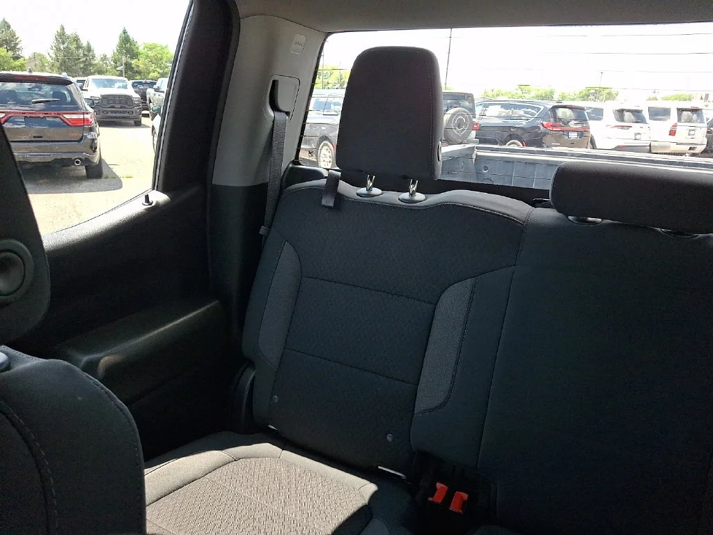 Used 2022 Summit White Chevrolet LT image 19