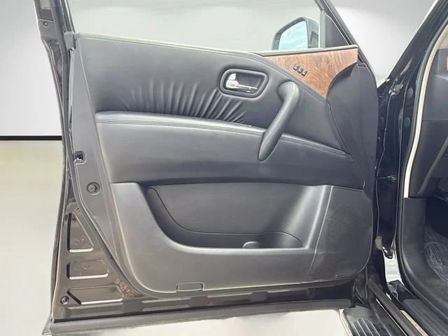Used 2024 Super Black Nissan SL image 23