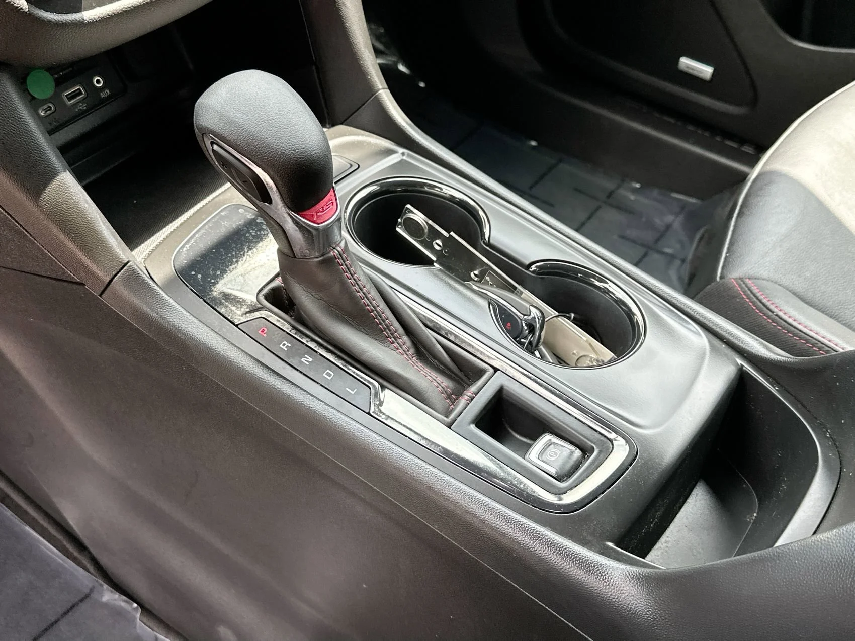 Used 2022 Iridescent Pearl Tricoat Chevrolet RS image 20