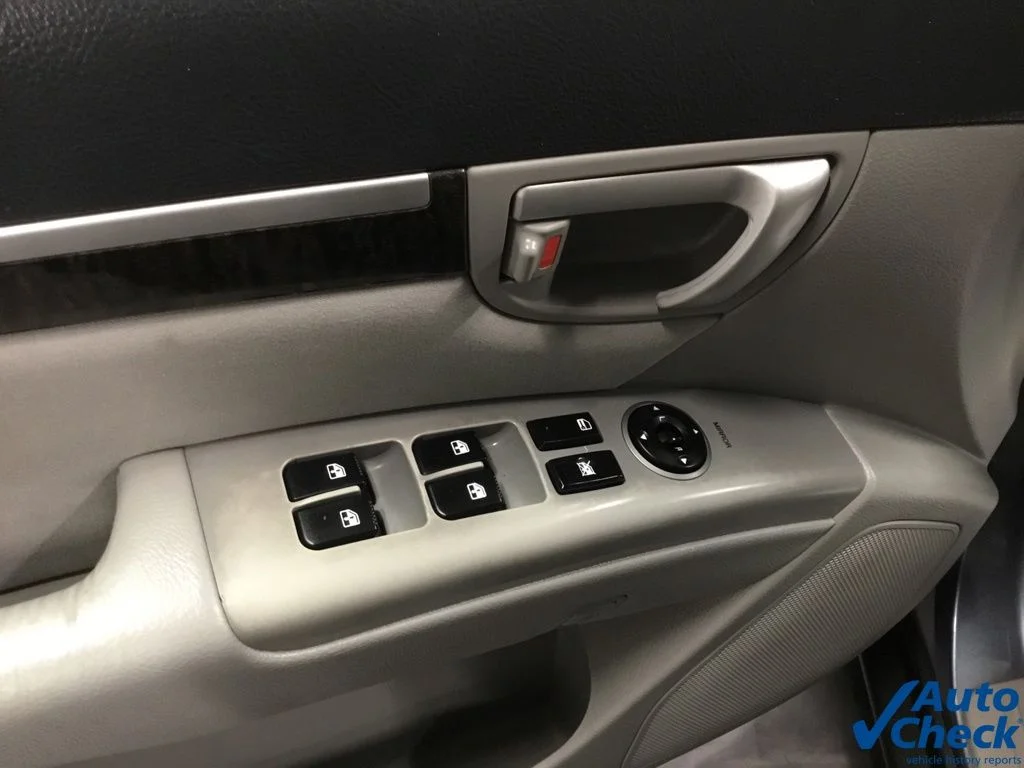 Used 2007 Blue Hyundai  image 18