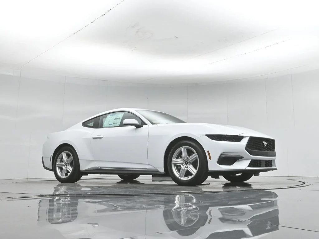 New 2026 Oxford White Ford EcoBoost image 3
