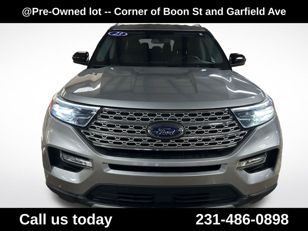 Used 2023 Silver Ford Limited image 8
